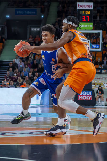 将节奏牢牢 将节奏牢牢